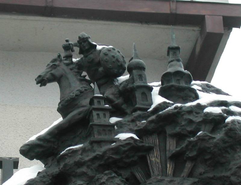 Фрагмент скульптуры, в Троицком предместье на Немиге.